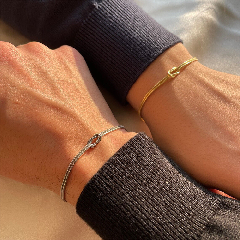 Timeless Knot Bracelet – By LAQUEZ.