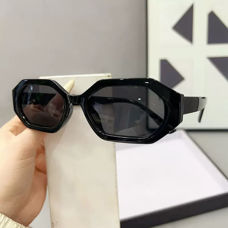 Square Frame Sunglasses - By LAQUEZ.