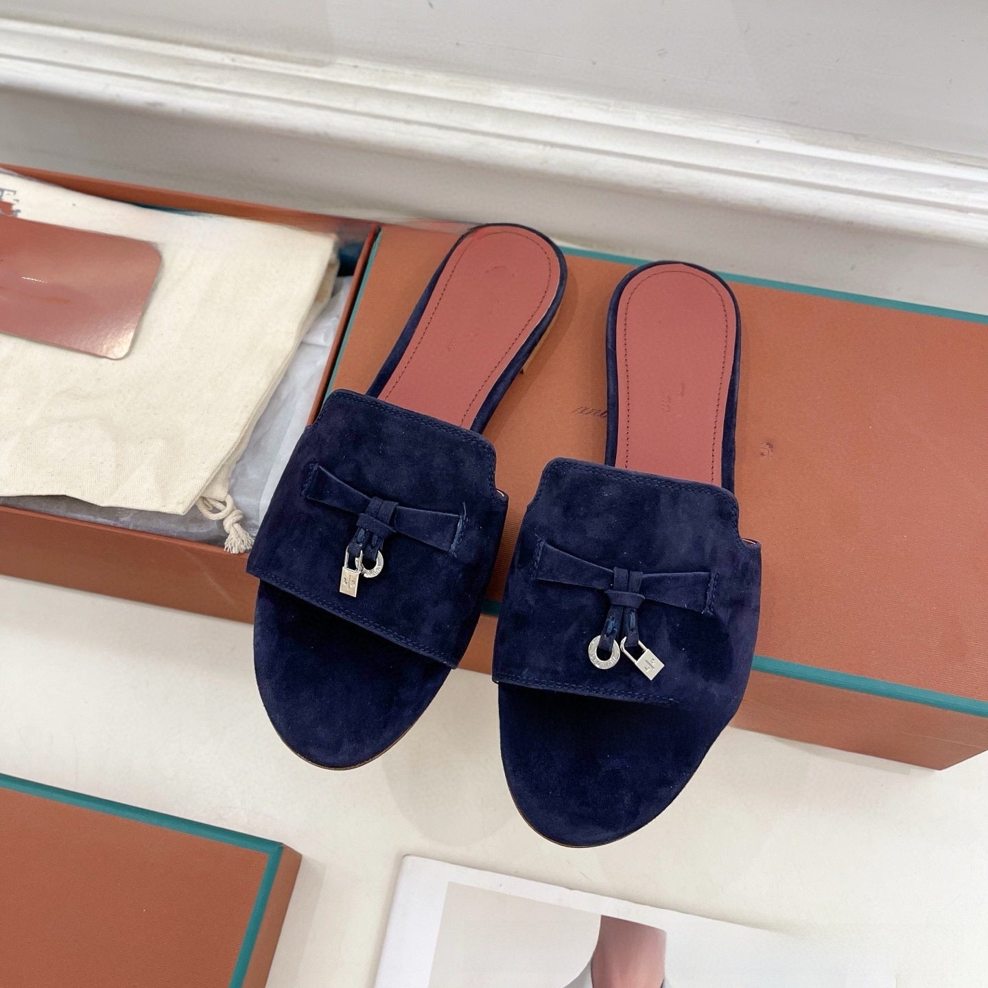 Womens Suede Tassel Sandals - By LAQUEZ.