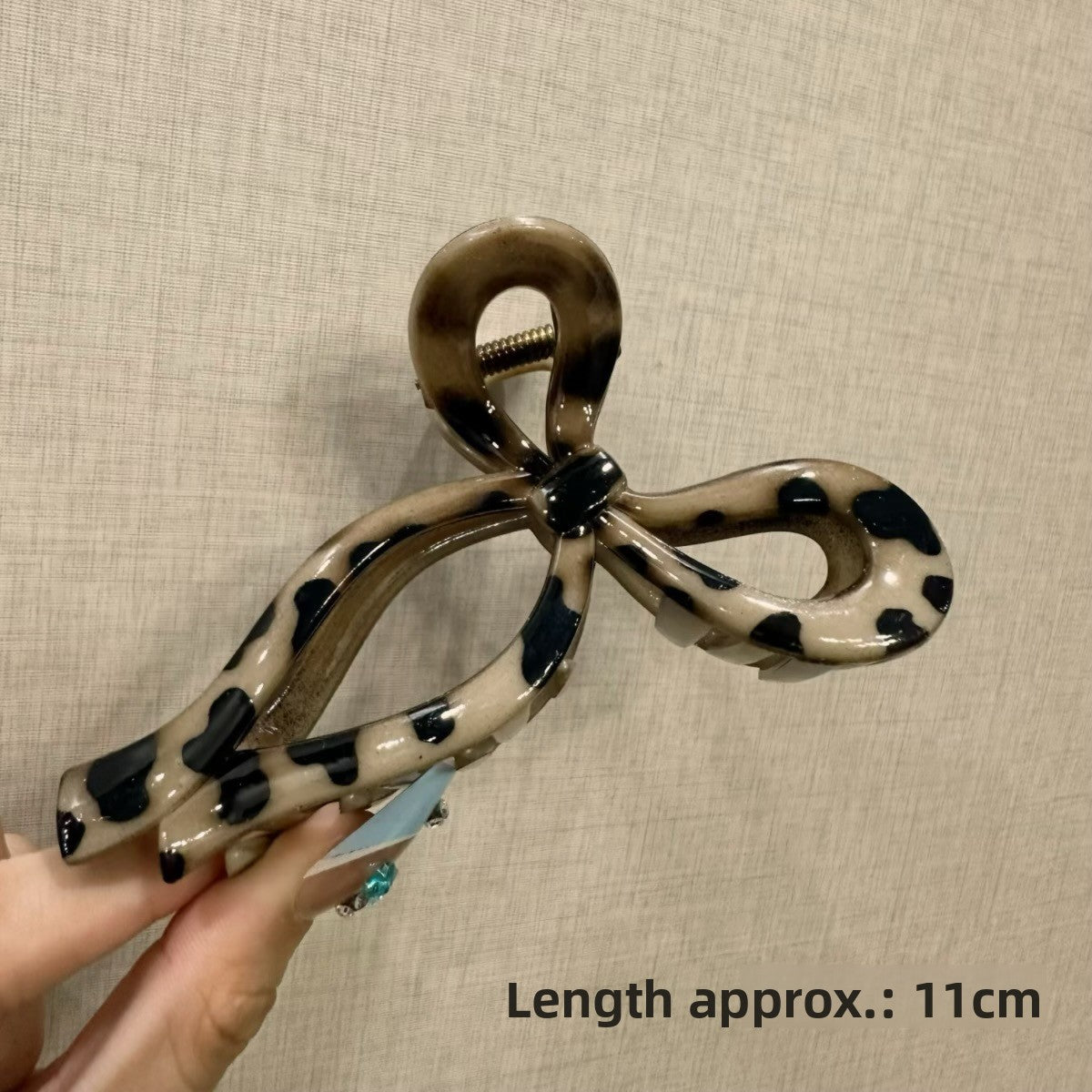 Japanese Blossom Hair Claw Clip - By LAQUEZ.