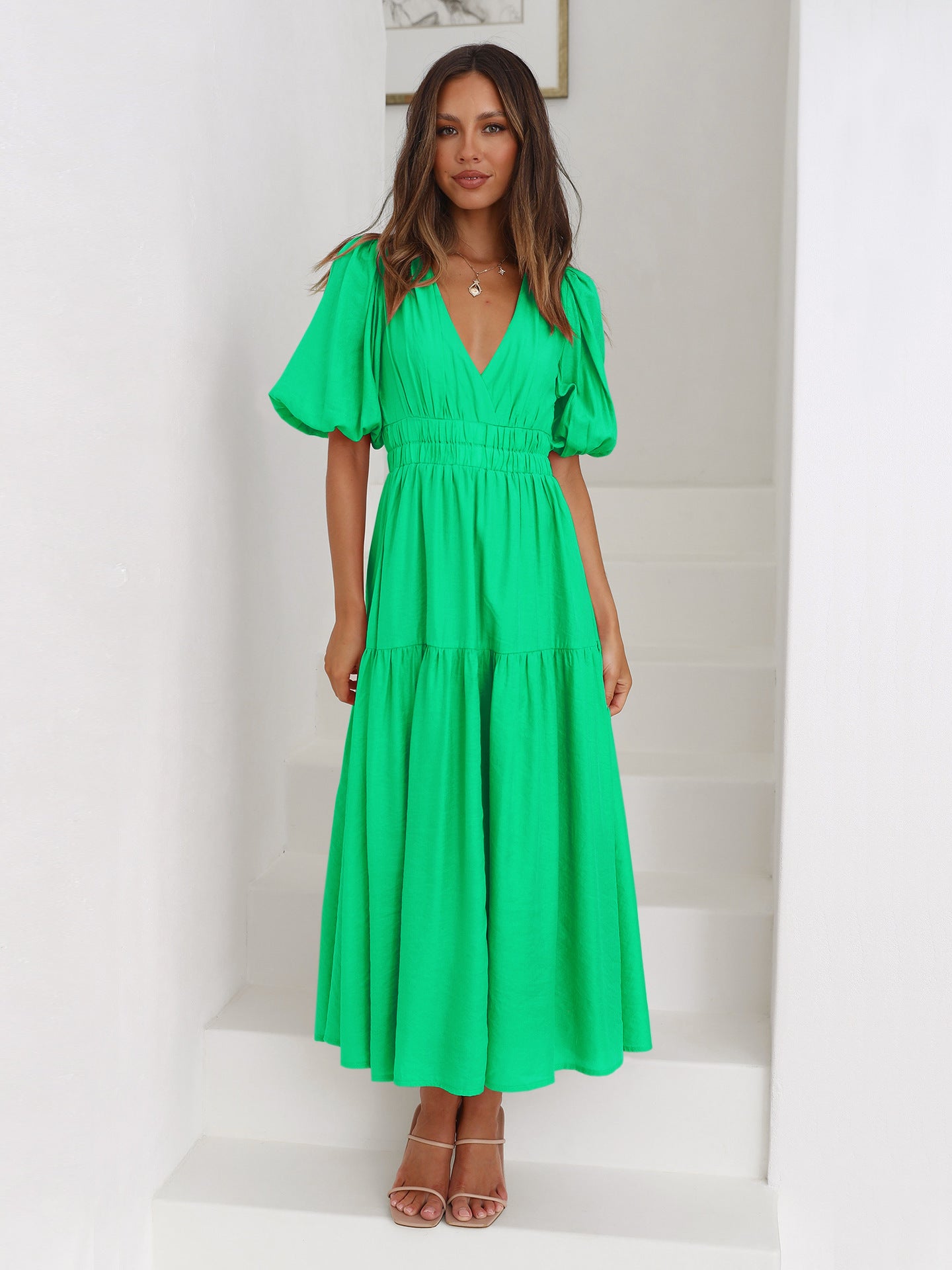 Puffed-sleeve cinched waist dress - By LAQUEZ.