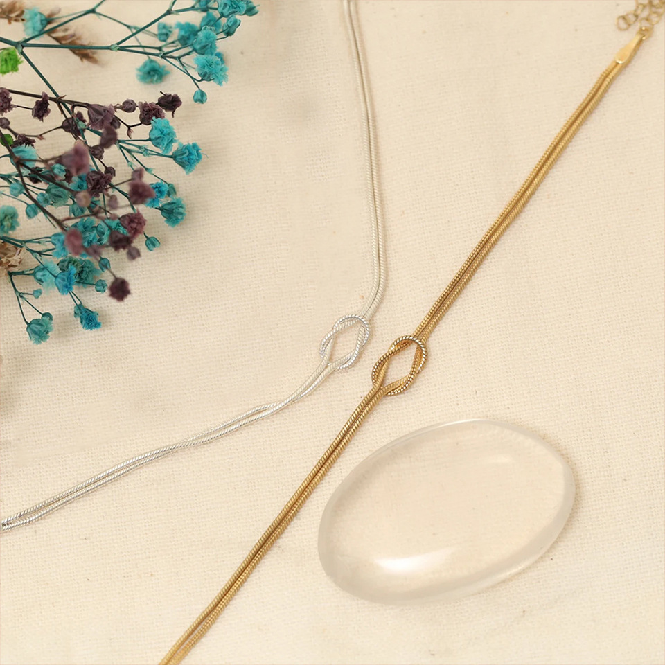 Timeless Knot Bracelet – By LAQUEZ.