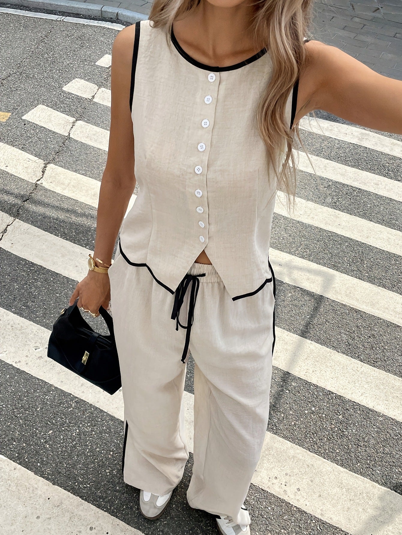 Sleeveless Vest and Drawstring Trousers Set - By LAQUEZ.
