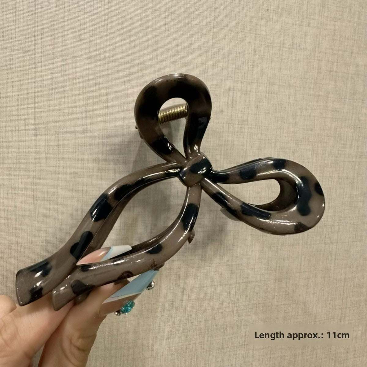 Japanese Blossom Hair Claw Clip - By LAQUEZ.